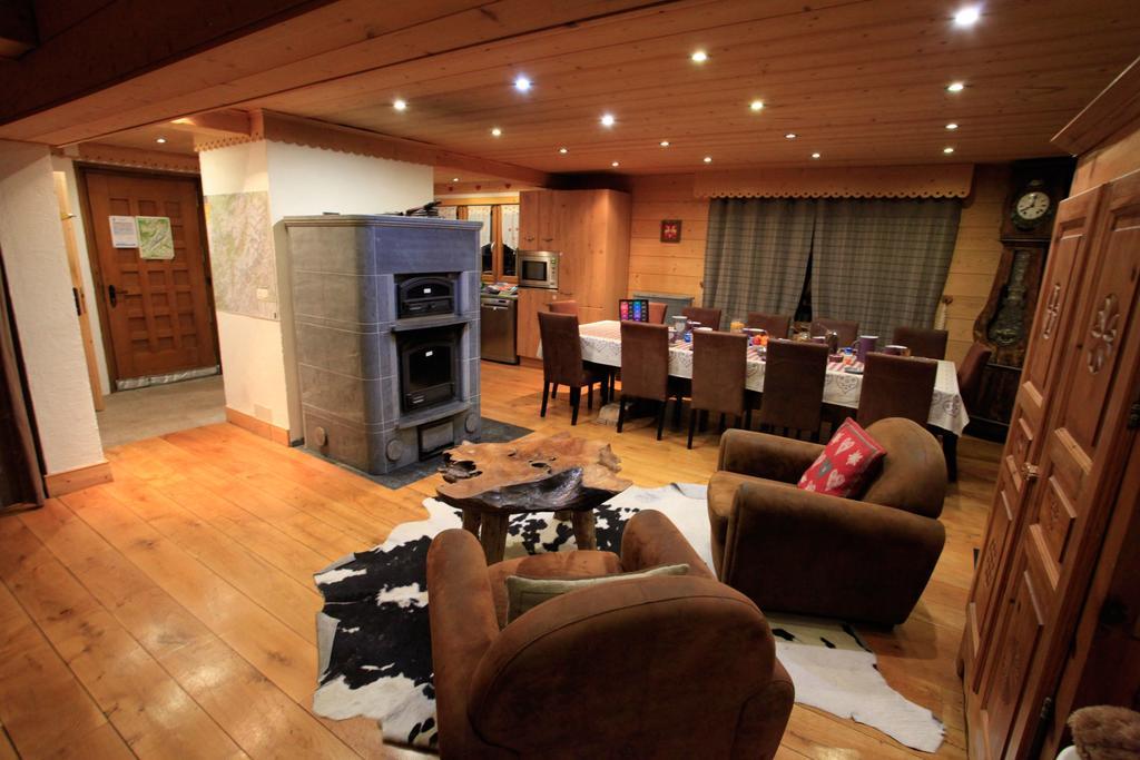 Chalet La Taniere De Groumff Chamonix Kamer foto